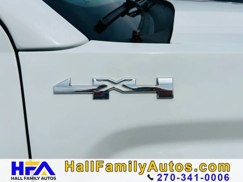 Used 2018 GMC Sierra 1500 SLT AWD/4WD image 38