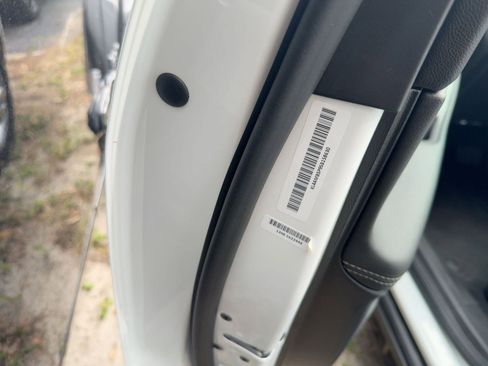 Used 2025 Buick Encore GX Preferred image 28