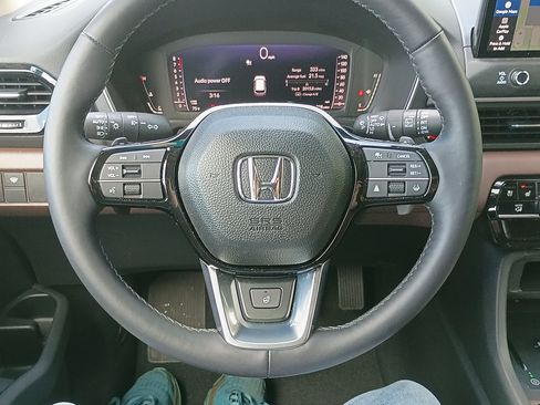 Used 2026 Honda Pilot Elite image 22