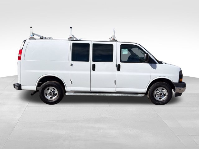 Used 2020 GMC Savana 2500 w/ Driver Convenience Package RWD image 2