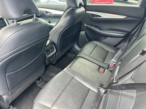Used 2019 INFINITI QX50 Luxe AWD/4WD image 31