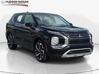 Used 2024 Mitsubishi Outlander SE FWD video 1