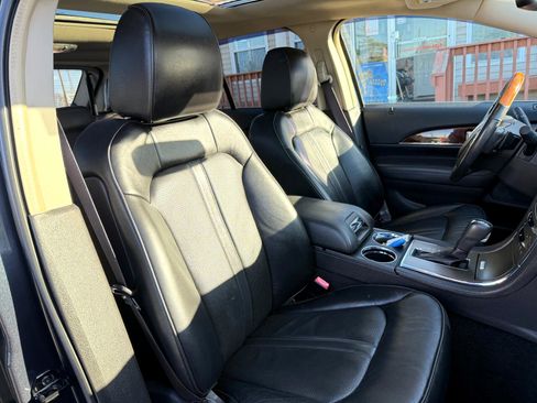 Used 2014 Lincoln MKX AWD w/ Equipment Group 102A image 50