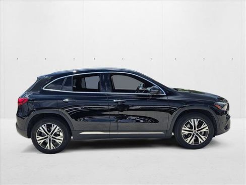 Used 2025 Mercedes-Benz GLA 250 image 4