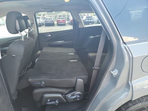 Used 2020 Dodge Journey SE w/ Blacktop Package FWD image 48