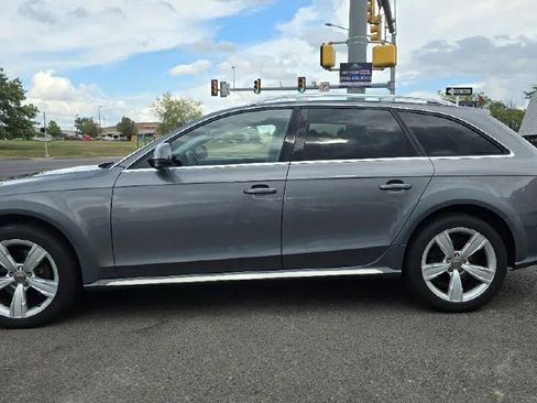 Used 2015 Audi A4 Premium w/ Audi MMI Navigation image 3