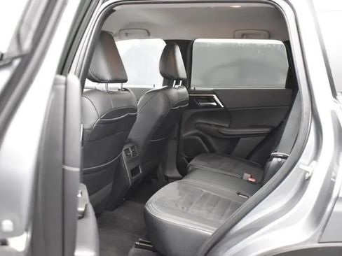 Used 2024 Mitsubishi Outlander Ralliart AWD/4WD image 15