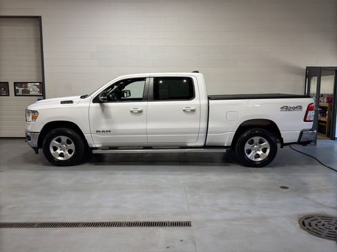 Used 2022 RAM 1500 Big Horn AWD/4WD image 2