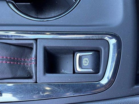 Used 2024 Chevrolet Equinox RS FWD image 32