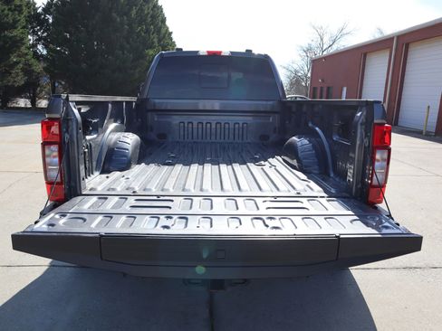 Used 2021 Ford F350 Lariat w/ Lariat Value Package image 5