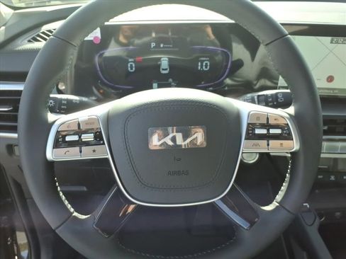New 2025 Kia Telluride S image 20