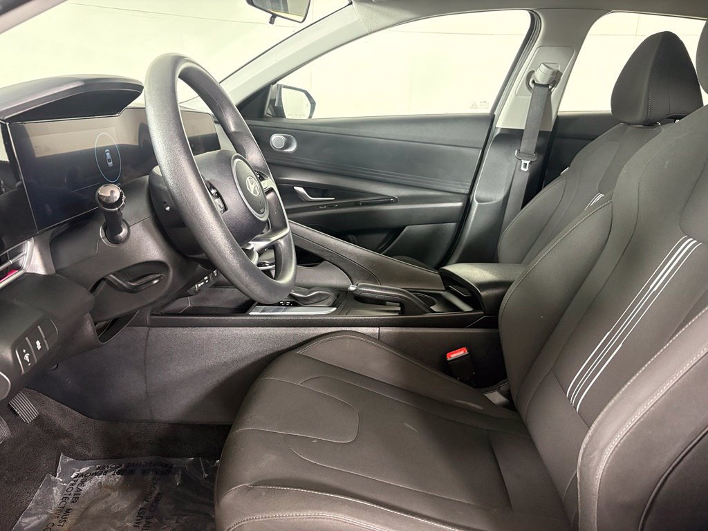 Used 2024 Hyundai Elantra SEL FWD image 22