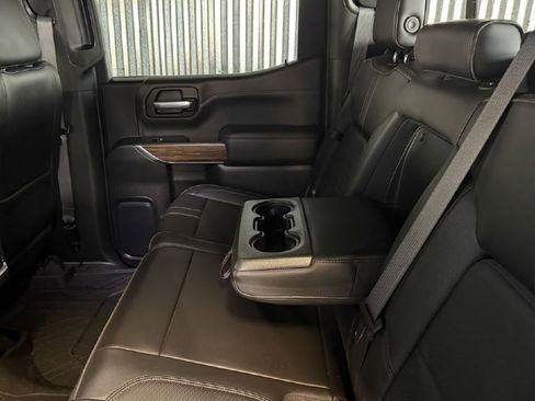 Used 2021 Chevrolet Silverado 1500 High Country w/ Technology Package image 17