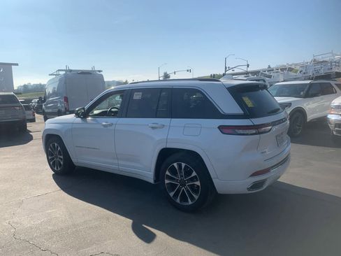 Used 2022 Jeep Grand Cherokee Overland w/ Adv Protech Group III image 7