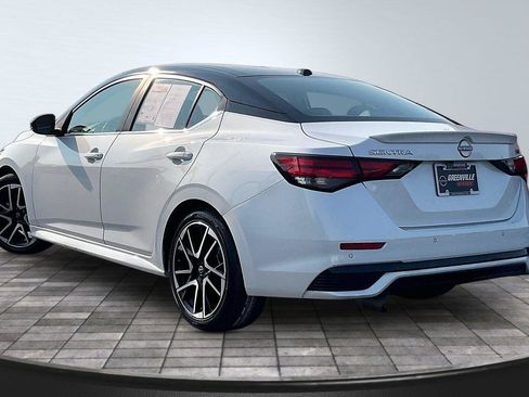 Used 2024 Nissan Sentra SR FWD image 3