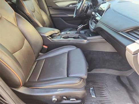 Used 2021 Cadillac CT4 V w/ Technology Package image 27