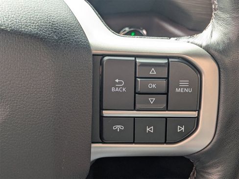 Used 2024 Ford Expedition Limited image 30