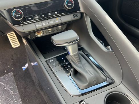 New 2025 Hyundai Elantra Sport image 28
