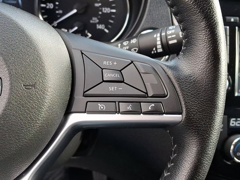 Used 2022 Nissan Rogue Sport SV AWD/4WD image 22