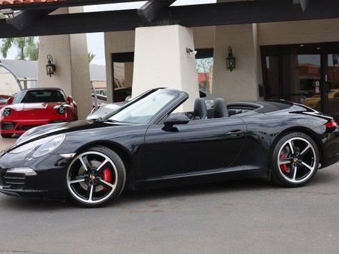 Used 2015 Porsche 911 Carrera S RWD image 5