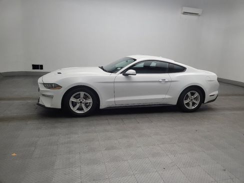 Used 2020 Ford Mustang Coupe RWD image 2