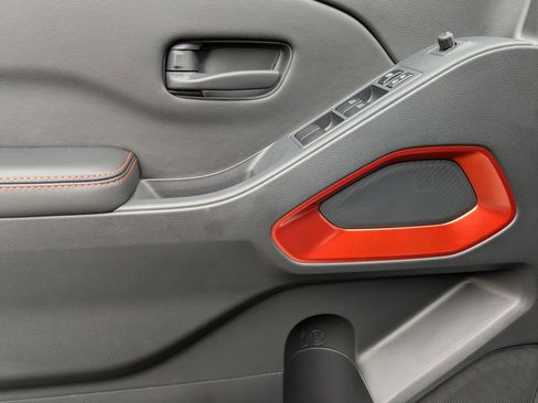 New 2026 Nissan Frontier PRO-4X w/ Pro-4x Convenience Package image 11