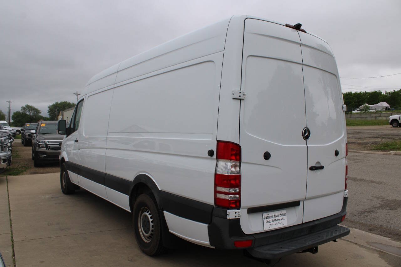 Used 2015 Mercedes-Benz Sprinter 2500 image 6