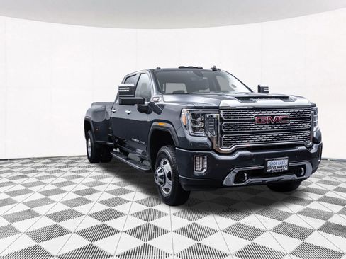 Used 2020 GMC Sierra 3500 Denali w/ Denali Ultimate Package image 16