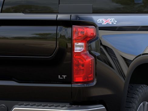 New 2026 Chevrolet Silverado 1500 LT w/ All Star Edition Plus AWD/4WD image 11