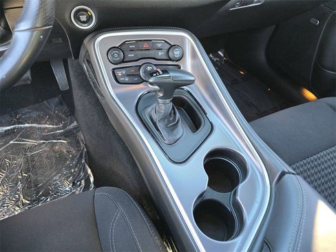 Used 2019 Dodge Challenger SXT w/ Blacktop Package image 31