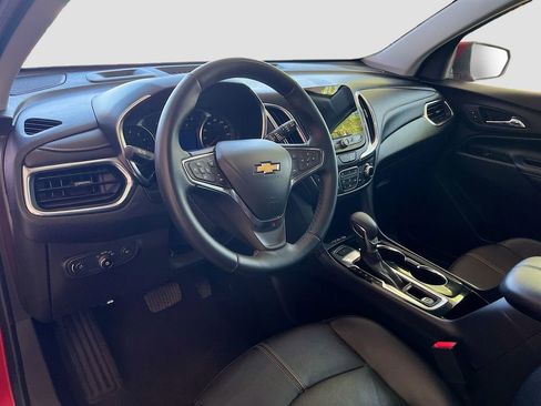 Used 2024 Chevrolet Equinox Premier AWD/4WD image 9