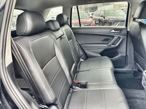 Used 2019 Volkswagen Tiguan SE AWD/4WD image 15
