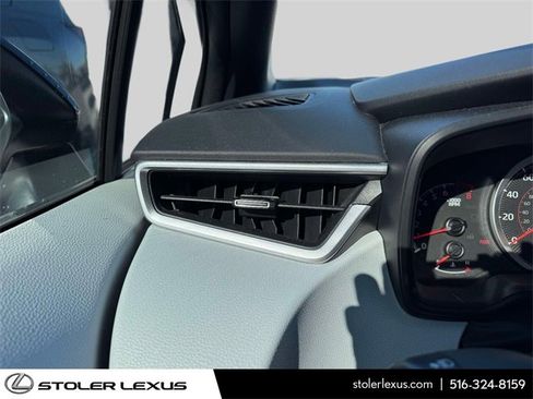 Used 2021 Toyota Corolla SE image 38