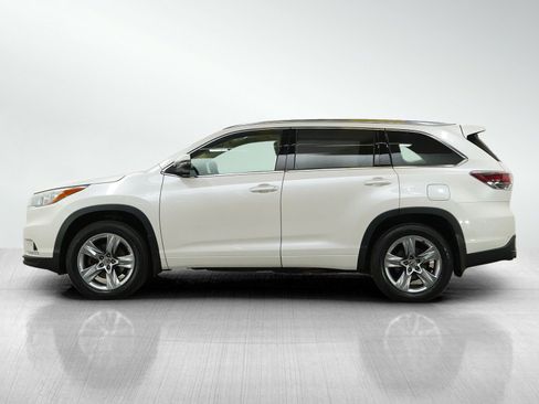 Used 2015 Toyota Highlander Limited image 2