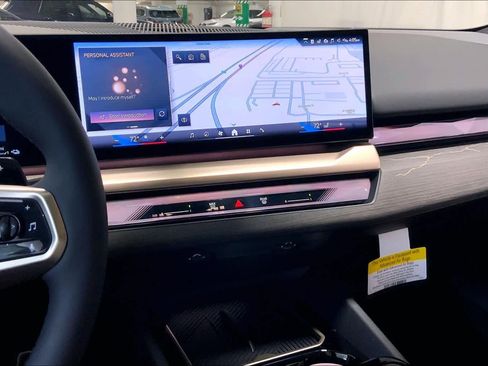 New 2026 BMW 550e xDrive w/ Executive Package image 6