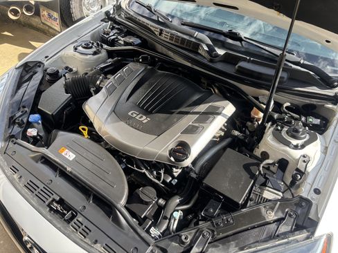 Used 2016 Hyundai Genesis Coupe 3.8 image 52