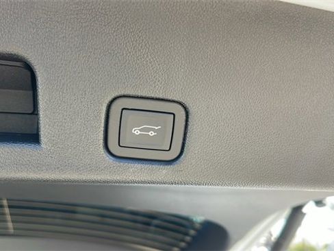 New 2026 Chevrolet Traverse LT w/ LPO, Floor Liner Package image 31