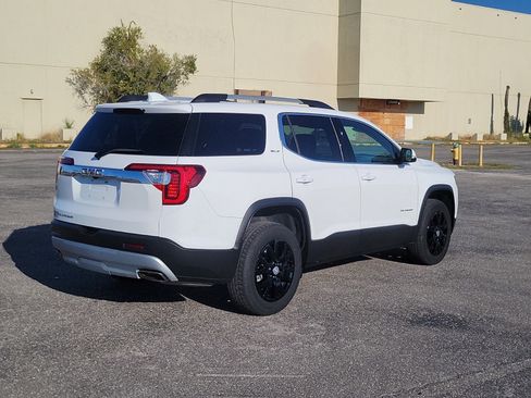 Used 2023 GMC Acadia SLT image 6