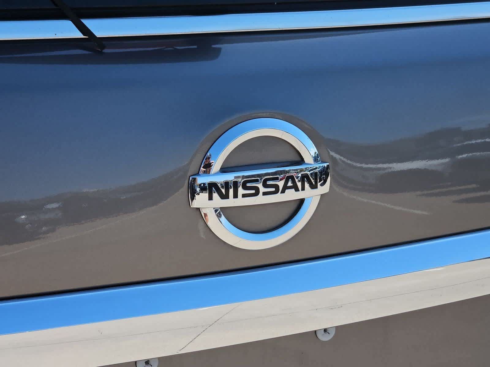 Used 2014 Nissan Quest SV w/ Leather Package FWD image 11