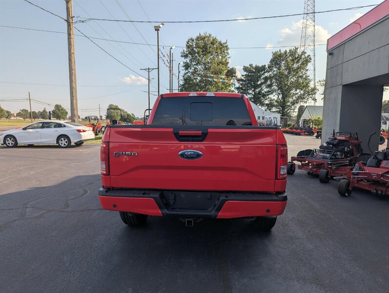 Used 2017 Ford F150 XLT w/ Equipment Group 302A Luxury AWD/4WD image 8