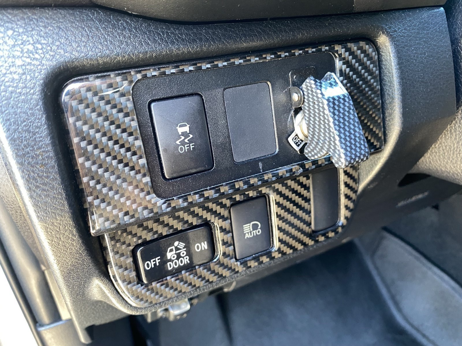 Used 2021 Toyota Tacoma TRD Off-Road w/ Technology Package RWD image 18