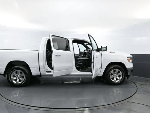 Used 2024 RAM 1500 Laramie AWD/4WD image 29