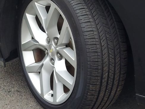 Used 2016 Chevrolet Impala LTZ image 17