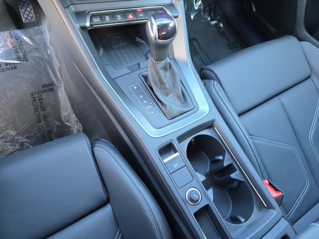 Used 2025 Audi Q3 2.0T Premium w/ Convenience Package AWD/4WD image 28