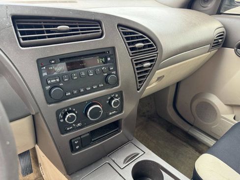 Used 2006 Buick Rendezvous CX image 10