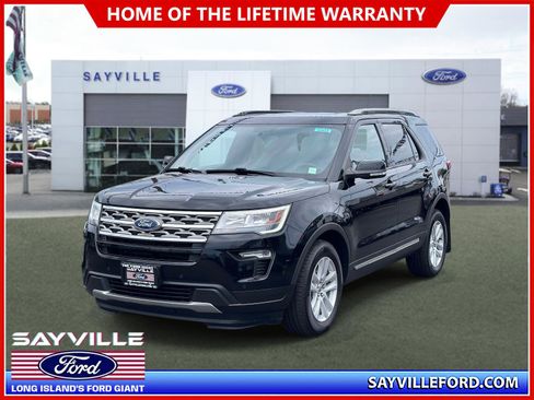 Used 2018 Ford Explorer XLT w/ Equipment Group 202A AWD/4WD image 1