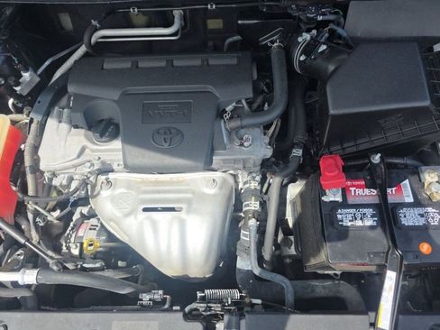 Used 2016 Toyota RAV4 SE image 29