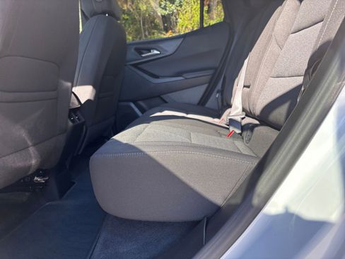 Used 2025 Chevrolet Equinox LT image 25