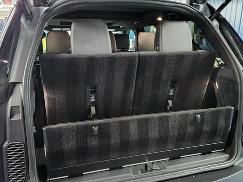 Used 2018 Land Rover Discovery HSE image 62