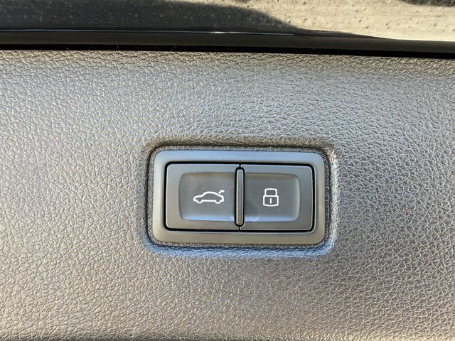 Used 2023 Audi Q7 2.0T Premium Plus AWD/4WD image 33